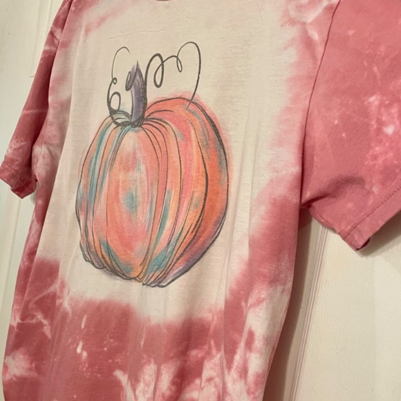 Women's Bleached Fall Shirt, Pumpkin Shirt, Women's Fall T-shirt, Bleached tee - Picture 3 of 6